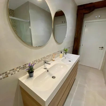 Quarto em Acomodações Particulares Habitación En Con Zonas Comunes Compartida Mg Bilbau